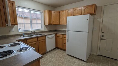 743 Cima Vista Point in Colorado Springs, CO - Building Photo - Building Photo