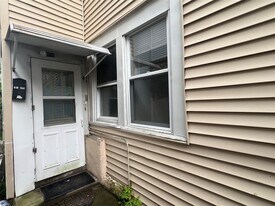 44 Center St in Highland Falls, NY - Building Photo