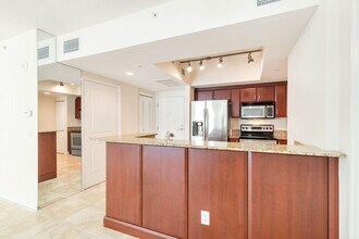 403 S Sapodilla Ave in West Palm Beach, FL - Building Photo - Building Photo