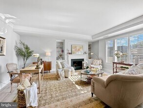 8101 Connecticut Ave, Unit S701 in Chevy Chase, MD - Building Photo - Building Photo