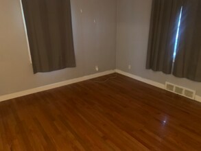 527 Pearl Harbor St in Bridgeport, CT - Building Photo - Building Photo