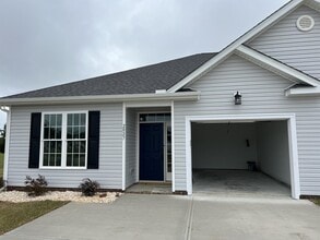 2005 Briarwood Dr in Kinston, NC - Building Photo - Building Photo