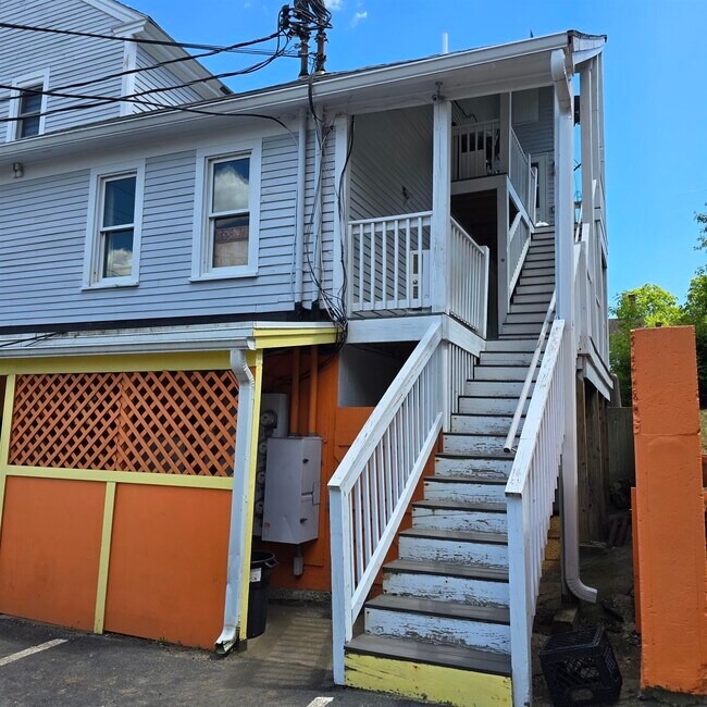 3 Market St in Somersworth, NH - Building Photo - Building Photo
