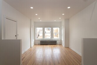 2016 N Kilbourn Ave in Chicago, IL - Building Photo - Building Photo