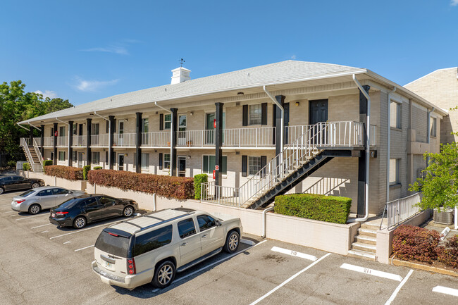 Mead Garden Condominiums in Winter Park, FL - Building Photo - Building Photo