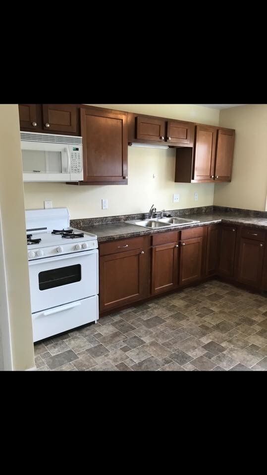 508 12th St in Silvis, IL - Foto de edificio - Building Photo