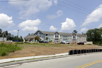 The Phoenix at James Creek- Senior Living in Cumming, GA - Foto de edificio - Building Photo