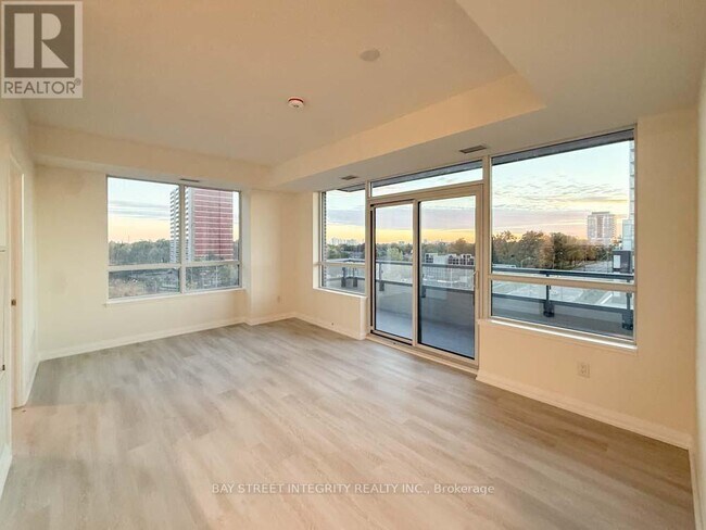 3260 Sheppard Ave E in Toronto, ON - Building Photo - Building Photo
