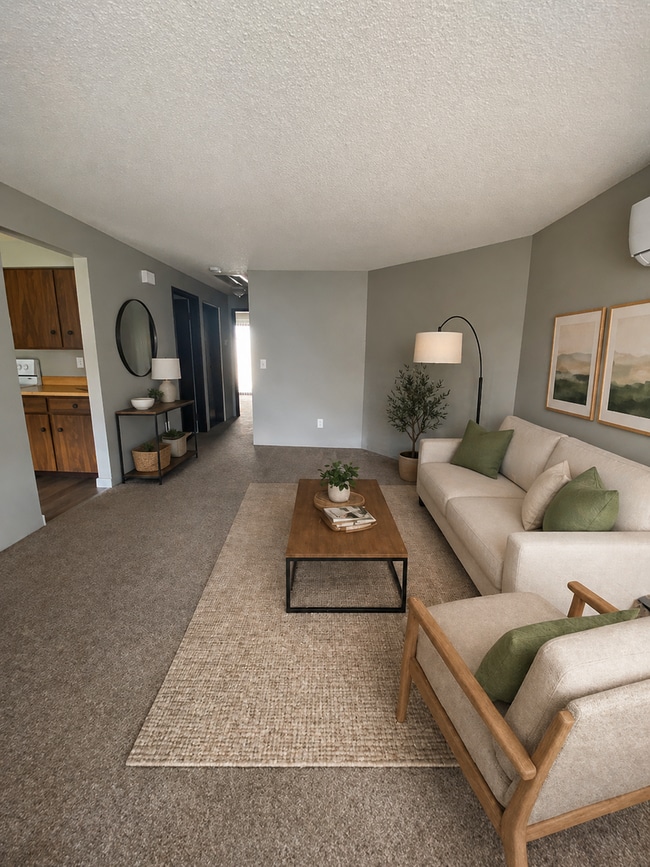 property at 1011 S 42nd Ave