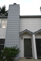 8272 Center Pkwy in Sacramento, CA - Building Photo