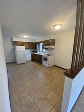 319 Opal Cir in Ames, IA - Building Photo - Building Photo