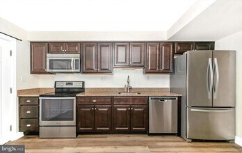 459 Arwell Ct in Frederick, MD - Building Photo - Building Photo