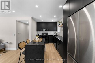 96 Allenby Ave in Toronto, ON - Building Photo - Building Photo