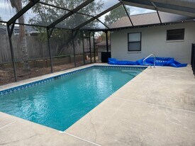 5344 Elwood Rd in Spring Hill, FL - Building Photo