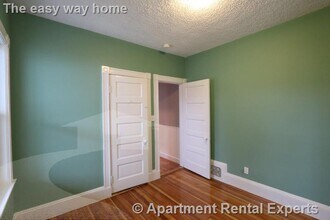 21 Granite St in Somerville, MA - Foto de edificio - Building Photo