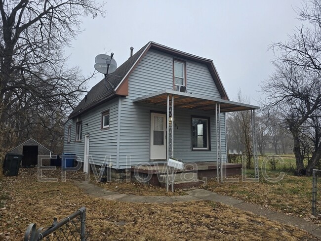 property at 707 Webster St