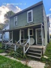 259 Eastwood St in Geneva, OH - Building Photo - Building Photo