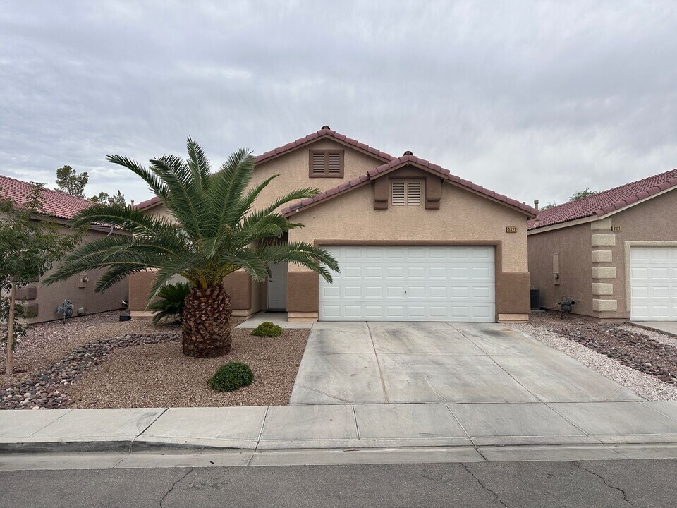 3821 Prespa Lake Ct in Las Vegas, NV - Building Photo