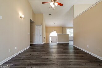 1075 Omaha Dr in Norcross, GA - Building Photo - Building Photo