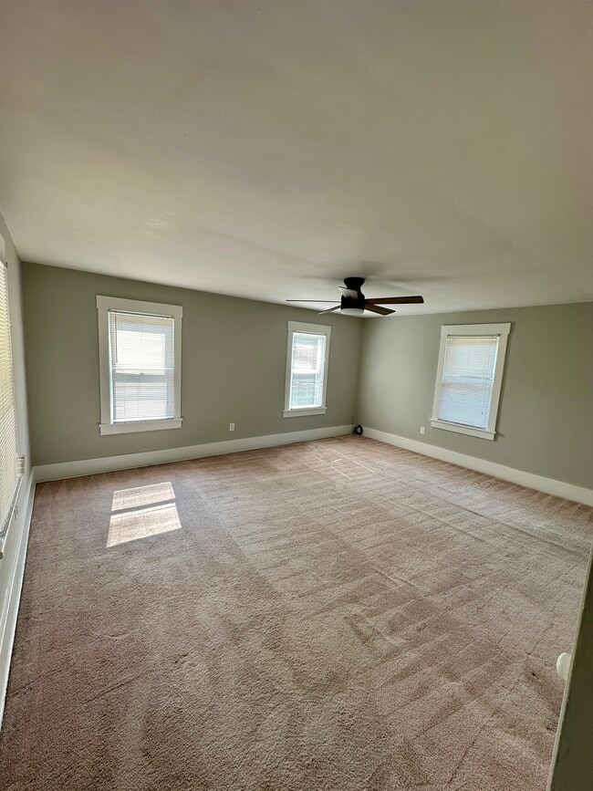 140 N 9th St, Unit 140 in Indiana, PA - Building Photo - Building Photo