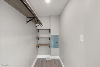 57 San Remo Cir in Naples, FL - Building Photo - Building Photo