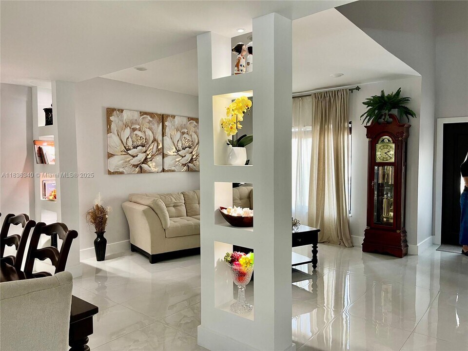 748 NW 135th Ct in Miami, FL - Building Photo