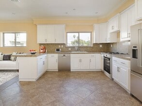 4952 W 112th St, Unit NA in Inglewood, CA - Building Photo - Building Photo