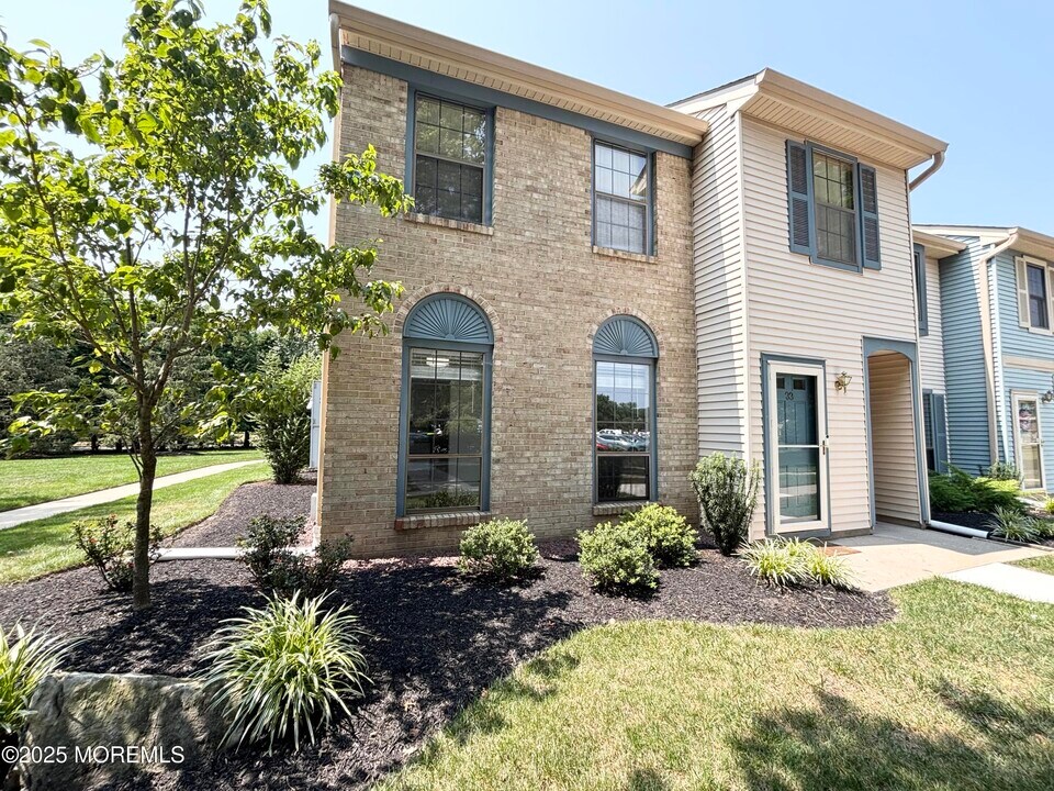 33 Wyndham Pl in Trenton, NJ - Building Photo