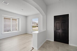 315 Diamondleaf Dr in Mustang Ridge, TX - Building Photo - Building Photo