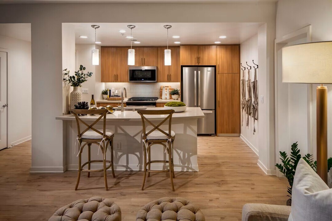 3323 Spectrum in Irvine, CA - Building Photo