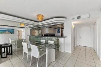 3000 E Sunrise Blvd, Unit PHB in Fort Lauderdale, FL - Building Photo - Building Photo