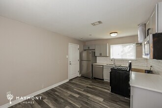 2401 Catalo Ln in Arlington, TX - Building Photo - Building Photo