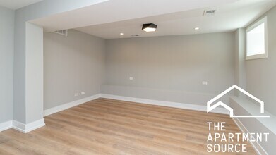 1840 W Augusta Blvd in Chicago, IL - Building Photo - Building Photo