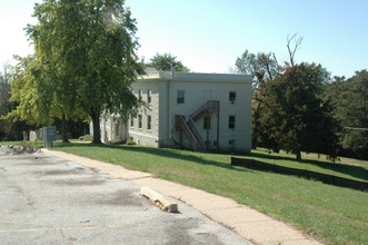 College Park Apartments in Bellevue, NE - Building Photo - Building Photo