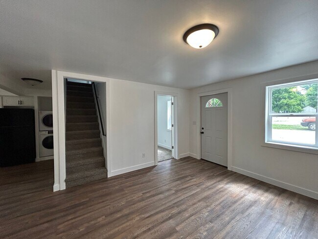 307 N Sycamore St in Lagrange, IN - Building Photo - Building Photo