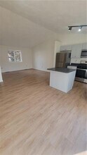 7 Lilly Ln in Narragansett, RI - Building Photo - Building Photo