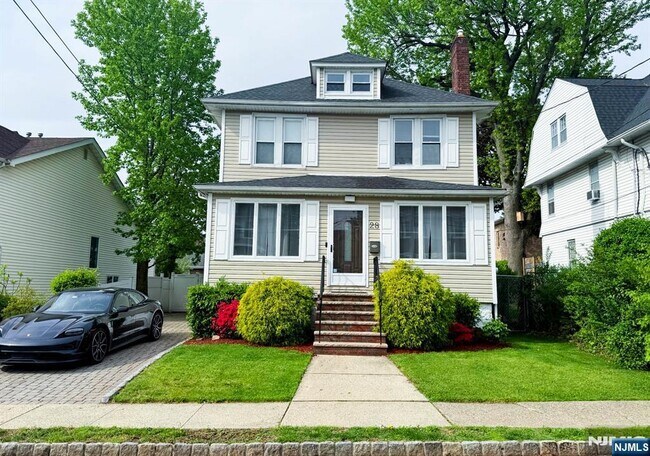 property at 28 Lincoln Ave