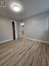 328 Queenston Rd in Cambridge, ON - Building Photo - Building Photo