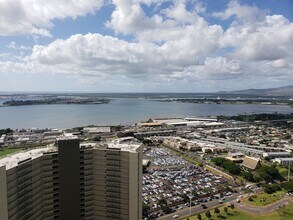 PEARLRIDGE Sq in Aiea, HI - Building Photo - Building Photo