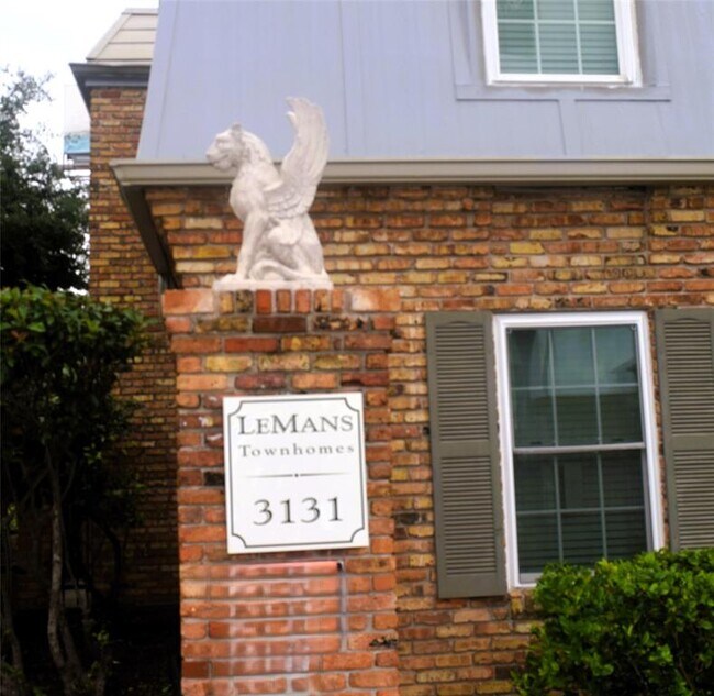 property at 3131 Southwest Fwy