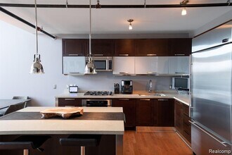 111 N Main St in Royal Oak, MI - Building Photo - Building Photo