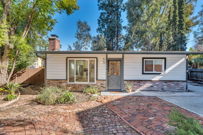 property at 5338 Campo Rd