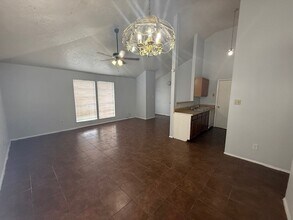 10032 Sharpton Dr in Houston, TX - Building Photo - Building Photo