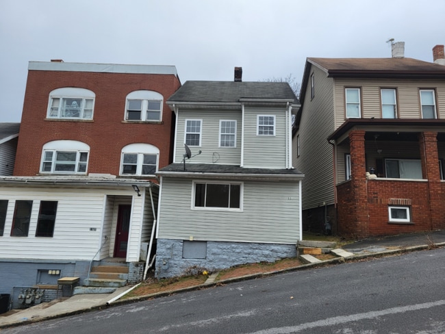 property at 1109 16th Ave