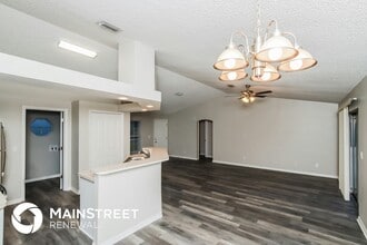 9175 102nd Ave in Vero Beach, FL - Foto de edificio - Building Photo