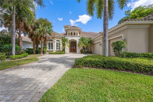 23801 Napoli Way in Bonita Springs, FL - Foto de edificio - Building Photo