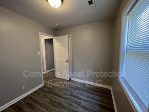 4079 Missouri St in Hobart, IN - Building Photo - Building Photo