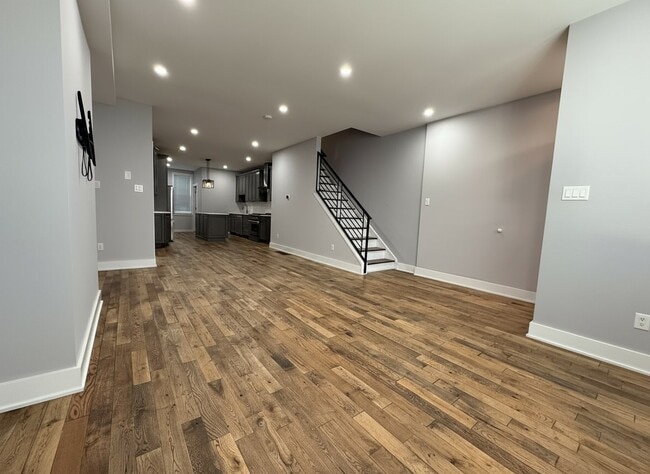 2529 Grays Ferry Ave in Philadelphia, PA - Building Photo - Building Photo