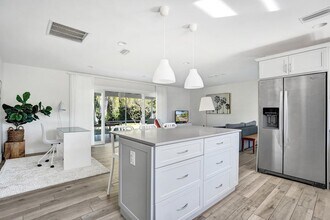 1299 SW 9th St in Boca Raton, FL - Building Photo - Building Photo