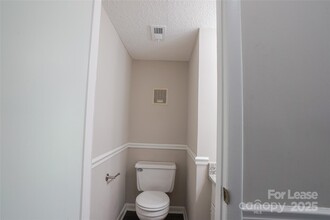 971 Surry Ln in Gastonia, NC - Foto de edificio - Building Photo